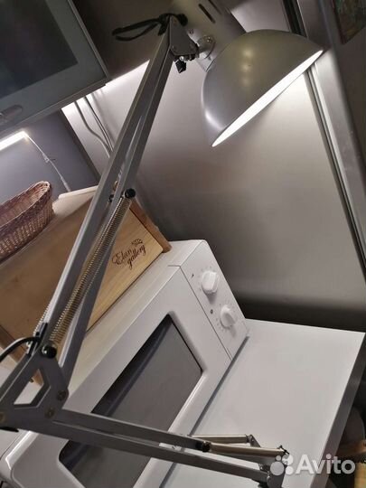 Лампа настольная