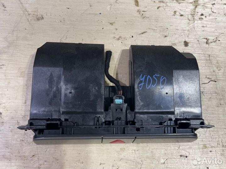 Подстаканник Volkswagen Passat 3C5 BVY 2005-2010