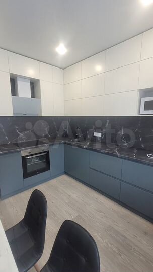 2-к. квартира, 53 м², 7/17 эт.