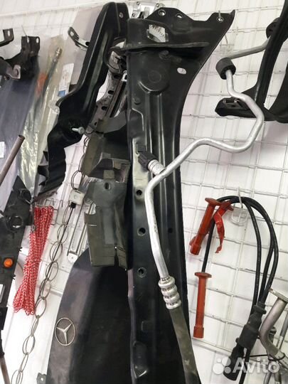 Мерседес 211