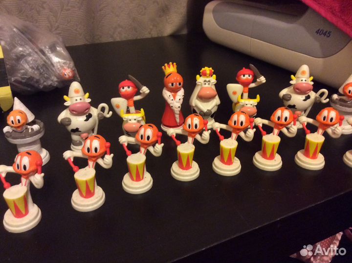 Фигурки, шахматы Чупа чупс