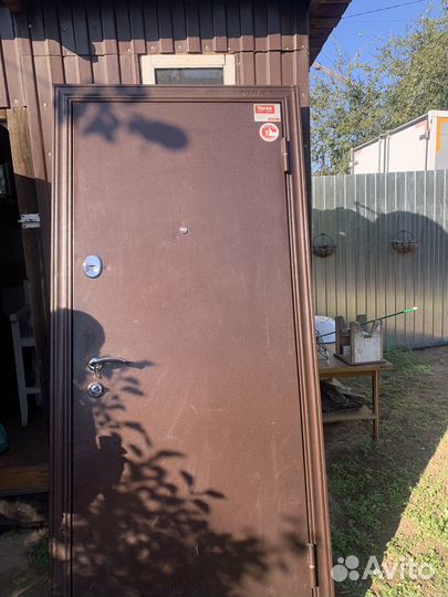 Металлическая дверь бу