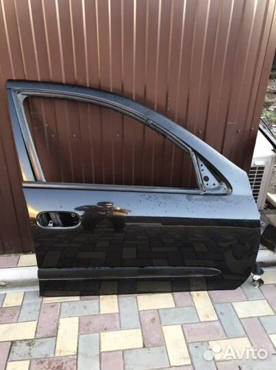 Дверь передняя правая Nissan Almera 2.5