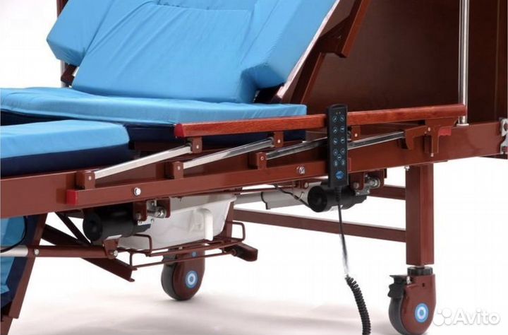 Медицинская кровать для инвалидов