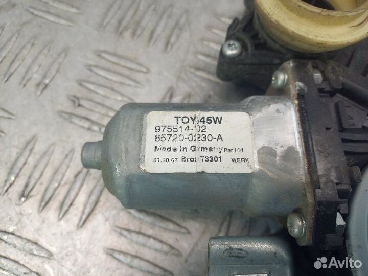 Стеклоподъемник электр. передний левый Toyota