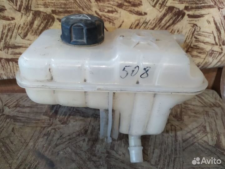 Peugeot 508 бачок расширителя