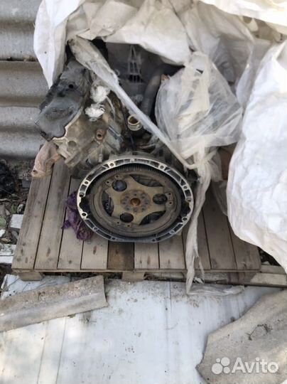 Двигатель на mercedes 3.2 112