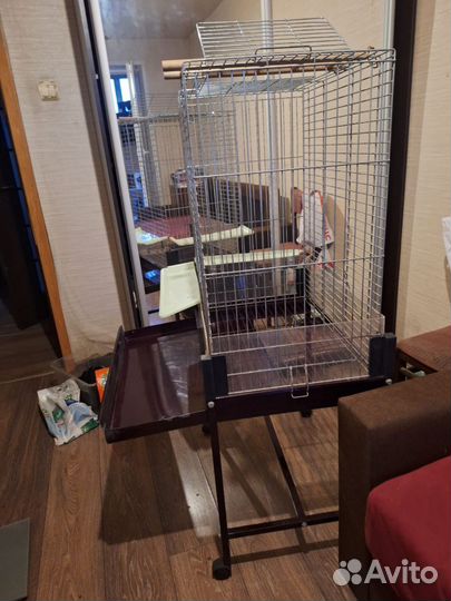 Клетка для крупных попугаев