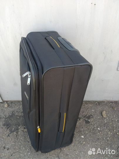 Продам чемодан