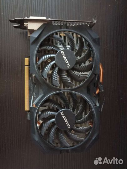Видеокарта AMD Radeon R7 370