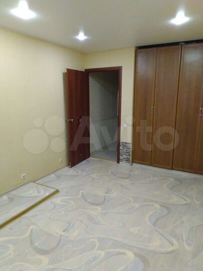 2-к. квартира, 70,1 м², 7/9 эт.