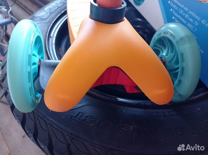 Самокат детский трехколесный новый