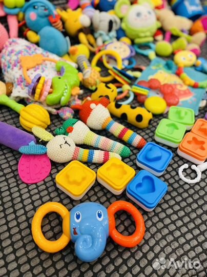 Огромный пакет детских игрушек