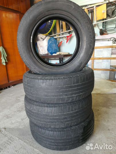 Bridgestone Dueler H/P 215/65 R16 98H