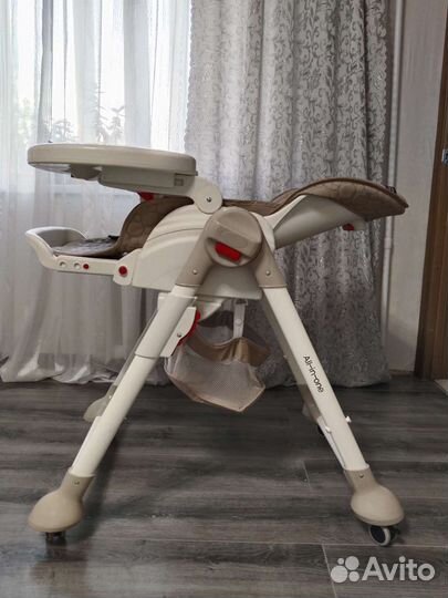 Стульчик для кормления Olsson All-in-one