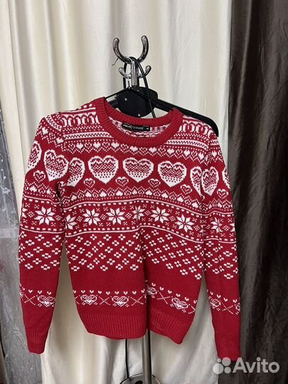 Свитер женский