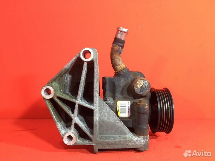 Насос гура для Ford Fiesta fxjb, 1.4 Duratec (Б/У)