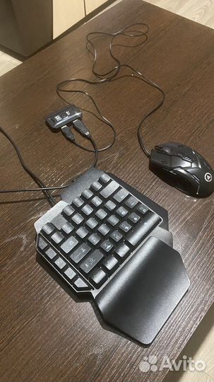 Игровая клавиатура и мышь для телефона