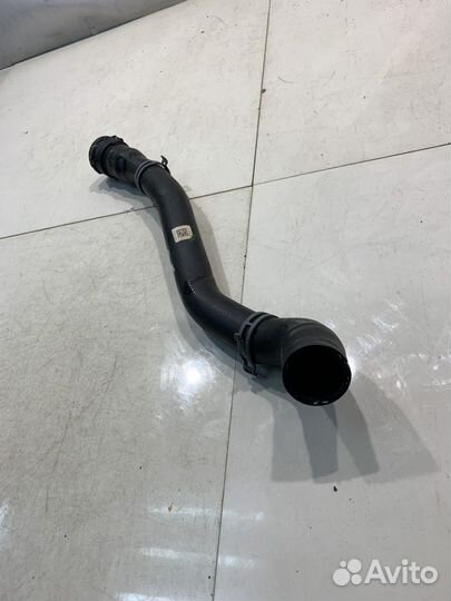 Патрубок системы охлаждения (Audi Q5 FY)