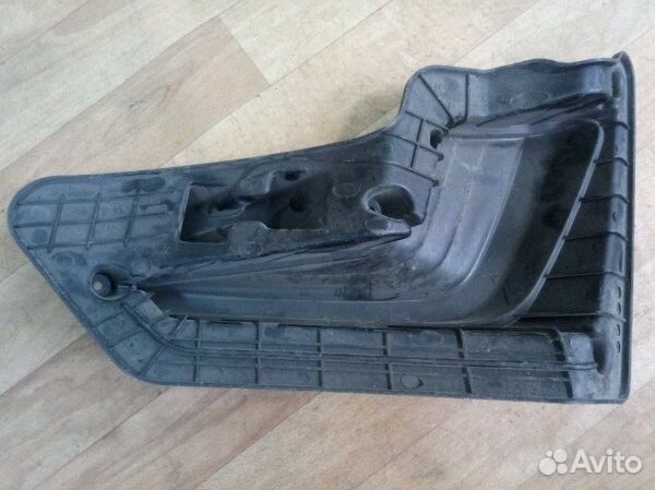 Заглушка бампера передняя правая Kia Rio 2011-2017