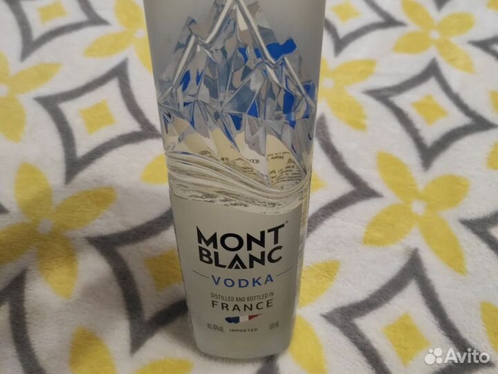 Пустая бутылка Mont blank