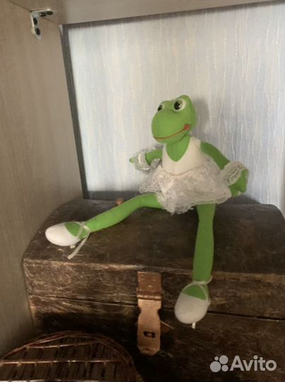 Интерьерная лягушка танцовщица
