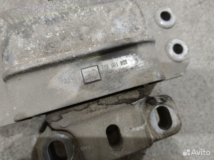 Опора двигателя левая для 1.6 Volkswagen Jetta 6