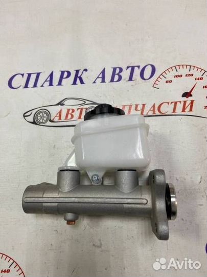 Главный тормозной цилиндр Toyota 47201-3D050 Hilux
