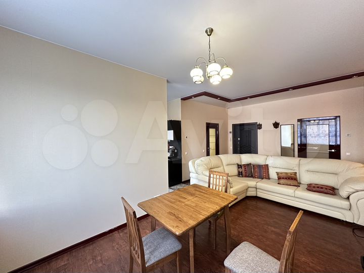 3-к. квартира, 85 м², 5/17 эт.