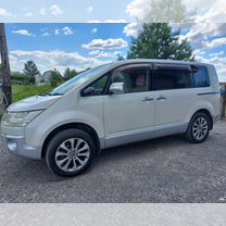 Mitsubishi Delica D5 2.4 CVT, 2009, 210 000 км, с пробегом, цена 1 200 000 руб.