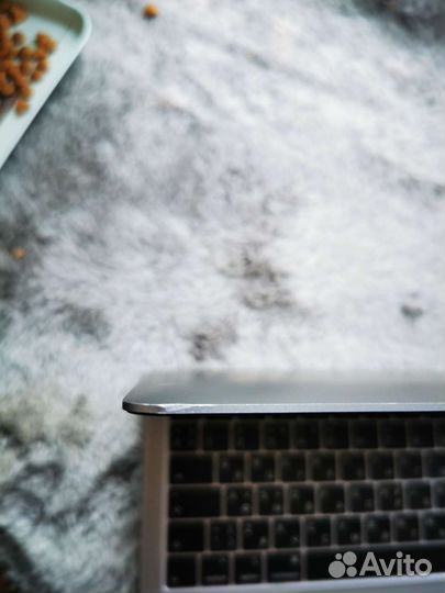 Apple MacBook air 13 2019