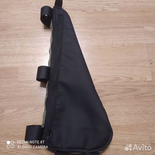 Подрамная сумка на велосипед