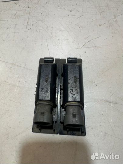 Плафоны подсветки номера Opel Insignia G09 A18XER