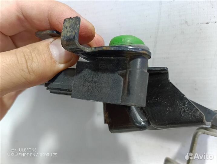 Датчик уровня подвески задний Volkswagen Passat B8