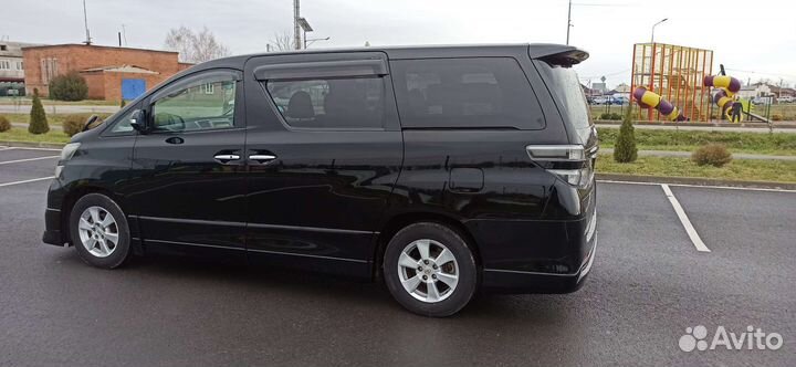 Toyota Vellfire, 2009