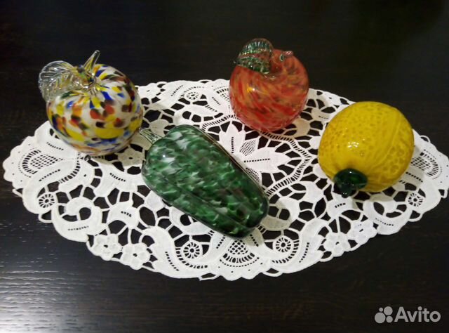 Стеклянные овощи и фрукты