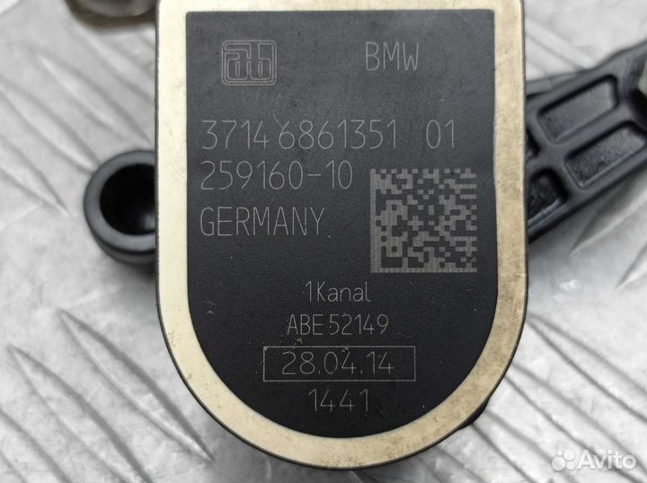 Датчик дорожного просвета BMW 5-Series F10 6861351