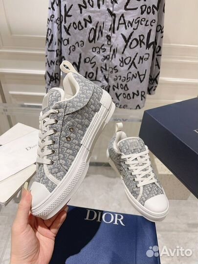 Кроссовки женские dior