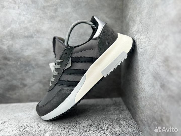 Респектабельные кроссовки Adidas Petropy (Арт.58049)