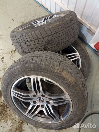 Goodyear Wrangler HP All Weather 255/55 R19 111V