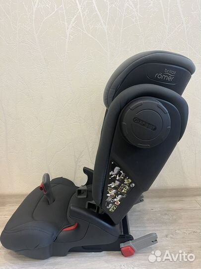 Автокресло britax romer kidfix III M Storm Grey