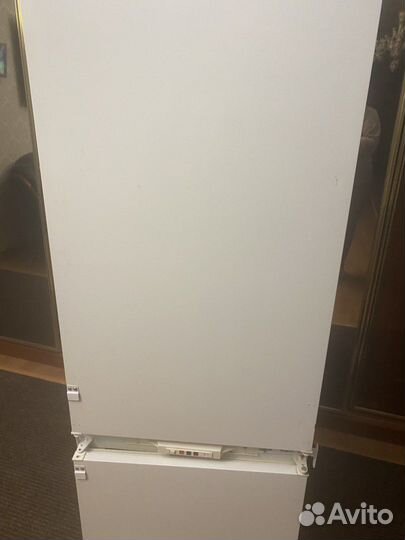 Холодильник бу аристон