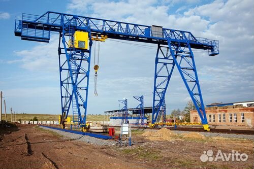 Машинист козлового крана