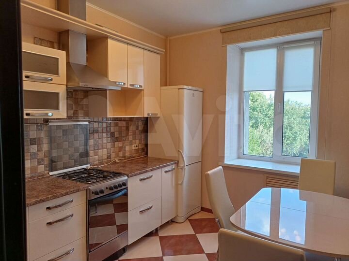 2-к. квартира, 56,7 м², 2/5 эт.