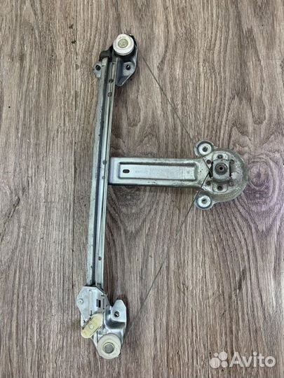 Стеклоподъемник задний левый Opel Astra H