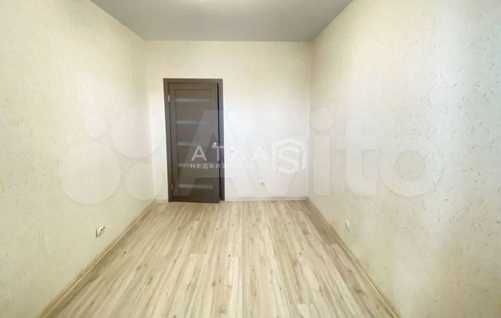 3-к. квартира, 77 м², 3/22 эт.