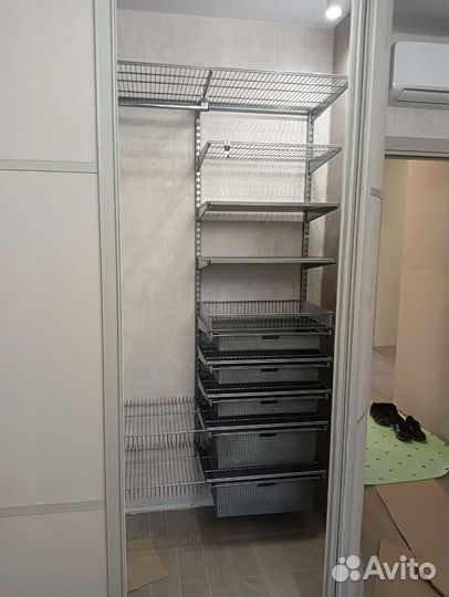 Сетчатая металлическая гардеробная система хранени