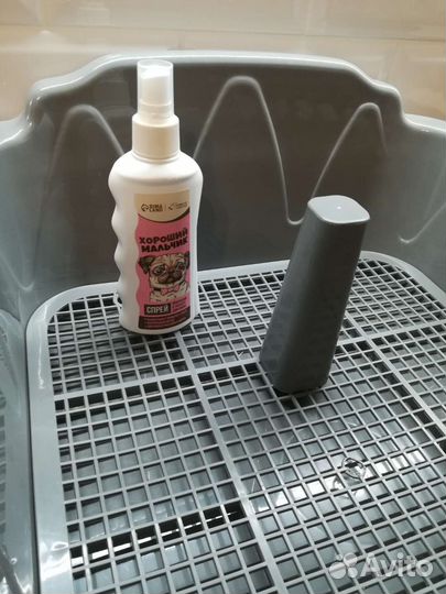 Лоток для собак со столбиком