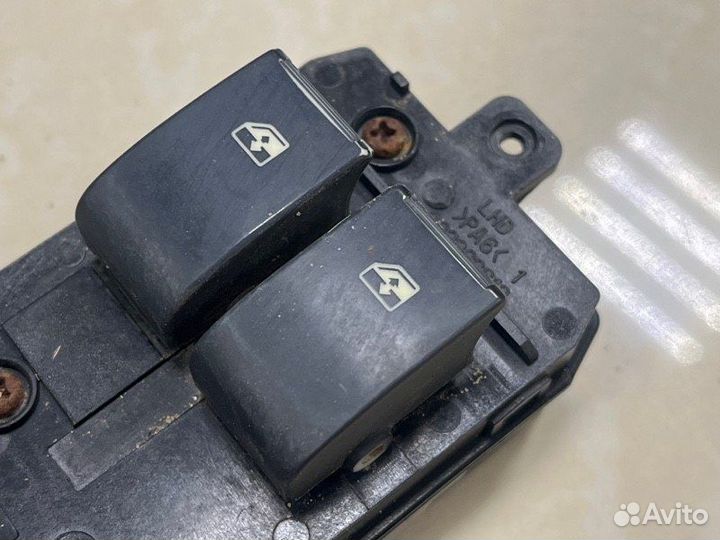 Блок управления стеклоподъемниками Opel Antara