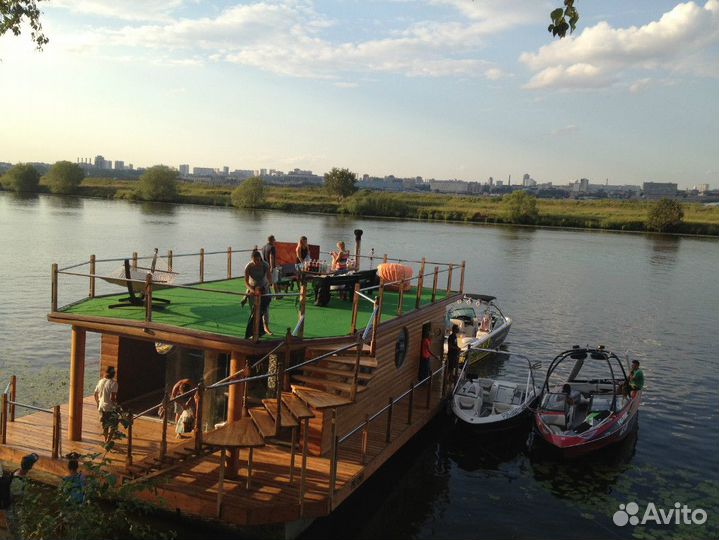 Хаусбот / Дом на воде / Плавучая баня
